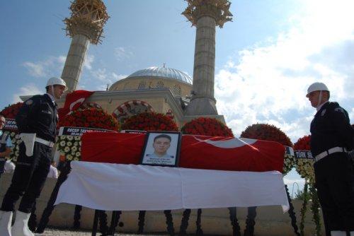 Şehit polis Mehmet Çolak Konya'da toprağa verildi
