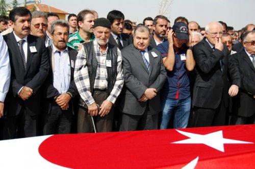 Şehit polis Mehmet Çolak Konya'da toprağa verildi