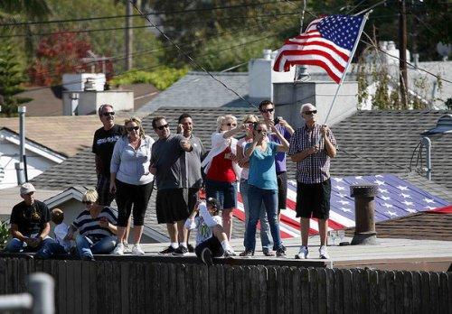 Endeavour Los Angeles sokaklarında