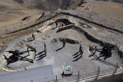 Kalekollar basına tanıtıldı