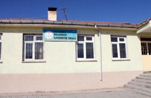 Halk öğretmenini Pkk'lıdan aldı