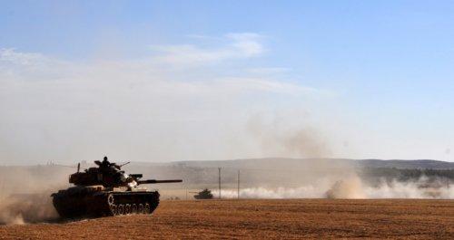 Şanlıurfa'nun Suriye sınırında tank tatbikatı	