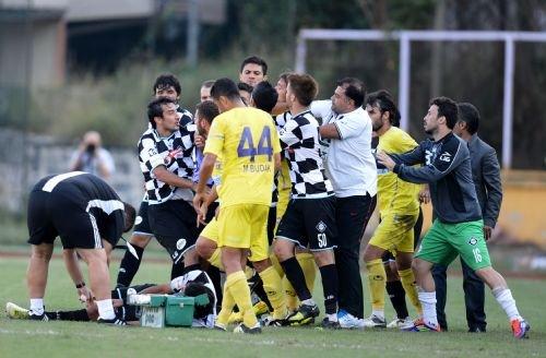 Serhat Akın çekiçle saldırdı