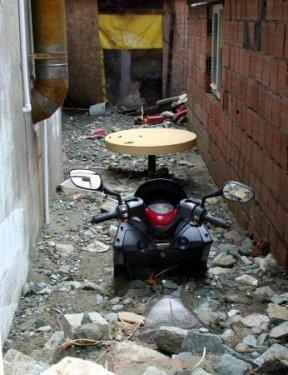 Sel Marmara ve Avşa adalarını vurdu