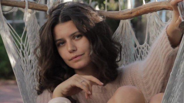 Makyajsız Beren Saat tüm gerçekliğiyle aşkını anlattı