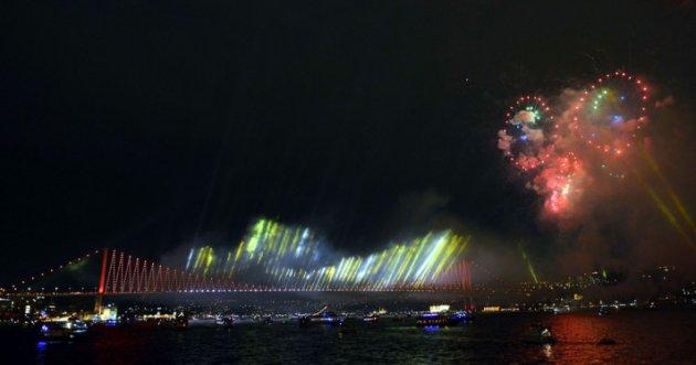 İstanbul'da görkemli Cumhuriyet bayramı kutlamaları