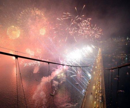 İstanbul'da görkemli Cumhuriyet bayramı kutlamaları