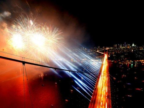 İstanbul'da görkemli Cumhuriyet bayramı kutlamaları