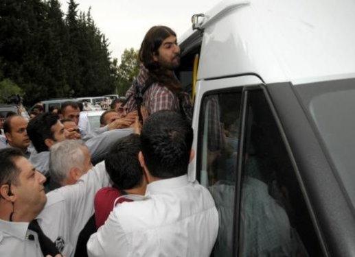 Adana'da üniversitede arbede