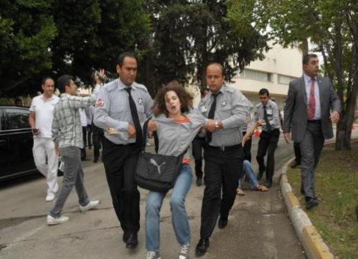 Adana'da üniversitede arbede