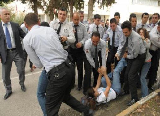 Adana'da üniversitede arbede