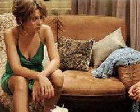 Gökçe Bahadır'a neden sevişmiyor eleştirisi