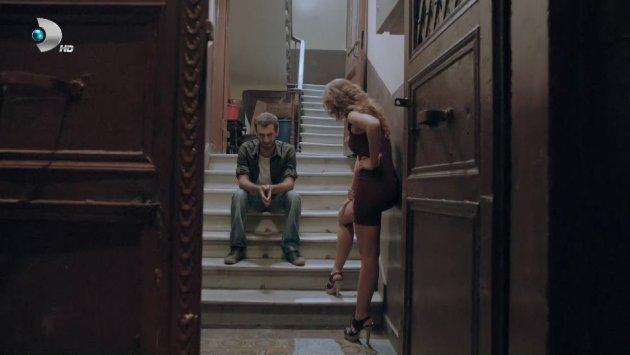 Gökçe Bahadır'a neden sevişmiyor eleştirisi