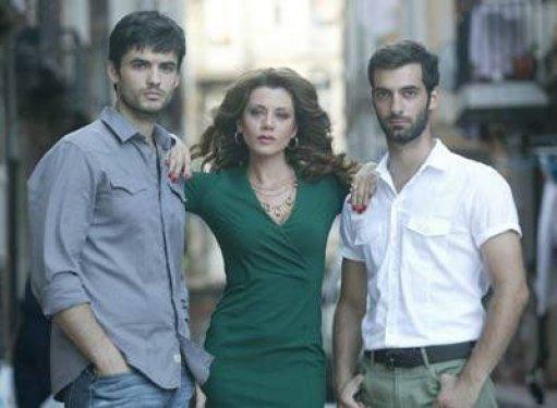 Gökçe Bahadır'a neden sevişmiyor eleştirisi