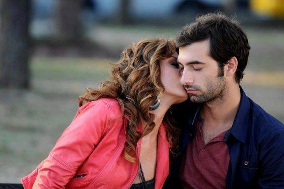 Gökçe Bahadır'a neden sevişmiyor eleştirisi