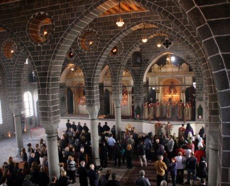 Diyarbakır'da 97 yıl sonra ilk çan sesi