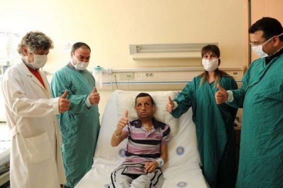 Aylar sonra Uğur Acar'ın yeni yüzü