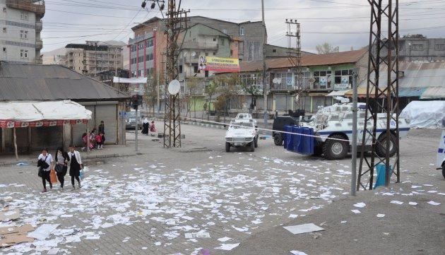 Yüksekova'da cuma namazı gerginliği