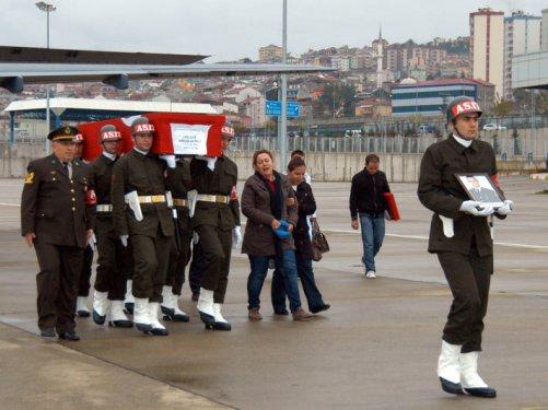 Trabzon şehitlerini uğurladı