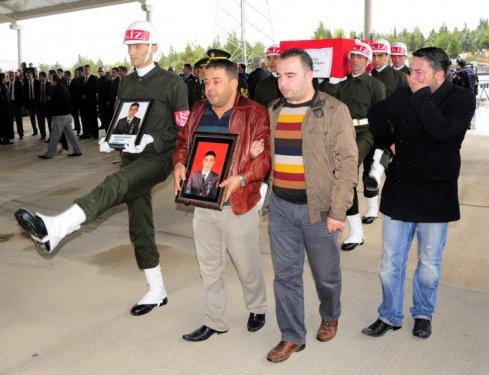 Şehit Uzman Çavuş Serkan Perişan toprağa verildi