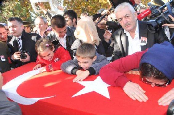 Pervari şehidin oğlu: Hani ağlamak yoktu