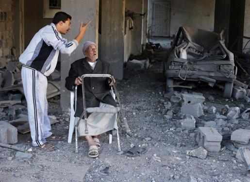 İsrail havadan-karadan Gazze'yi vurdu