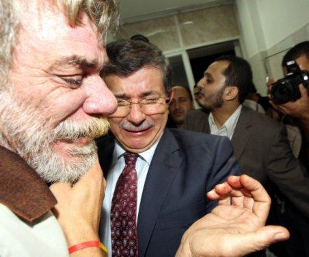 Ahmet Davutoğlu hüngür hüngür ağladı