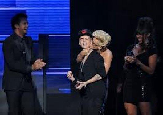 2012 Amerikan Müzik Ödülleri sahiplerini buldu