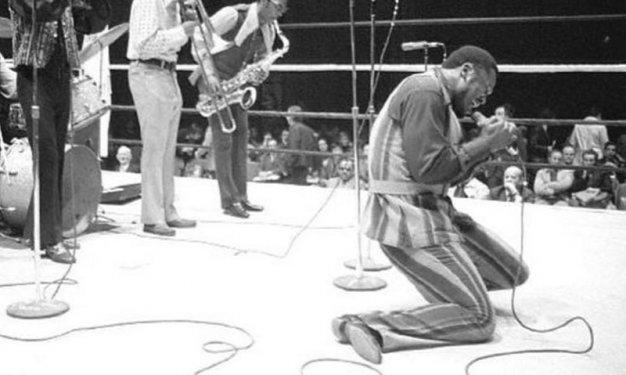 Muhammed Ali & Joe Frazier ile asrın boks maçı