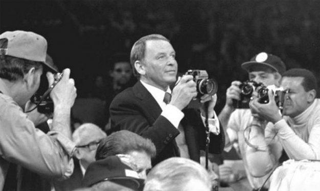 Muhammed Ali & Joe Frazier ile asrın boks maçı