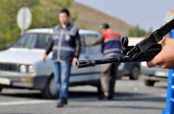 Esad'ın tankları Kürt şehri Kamışlı'ya yöneldi 