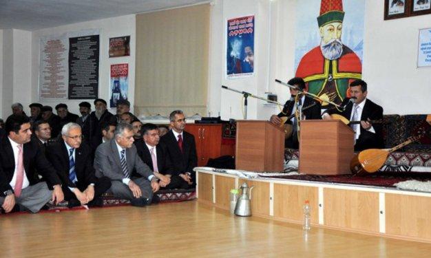 Bakan Yılmaz Muharrem Cemi'ne katıldı 