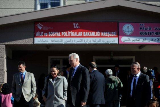 ABD büyükelçisi Suriye sınırında