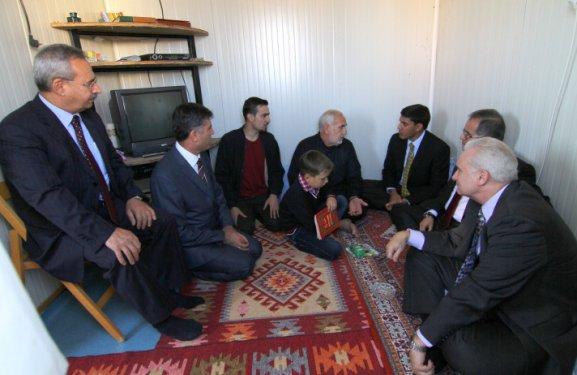 ABD büyükelçisi Suriye sınırında