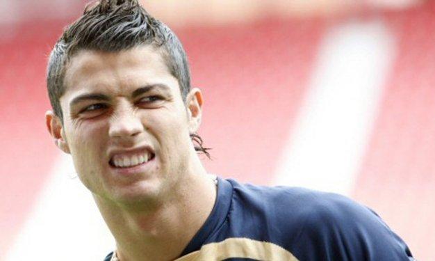 Ronaldo'nun 13 farklı saç stili