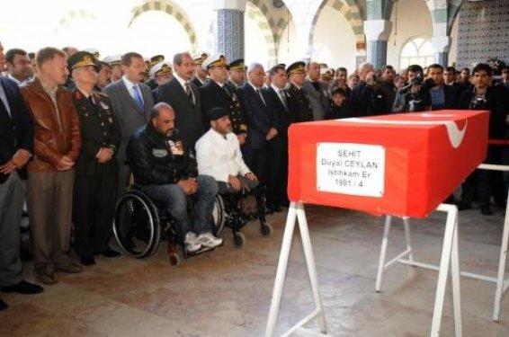 Şehit er Duyal Ceylan son yolculuğuna uğurlandı