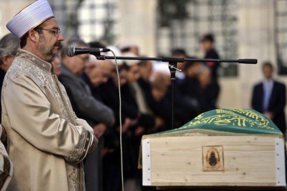 Erdoğan Said Nursi'nin talebesini uğurladı