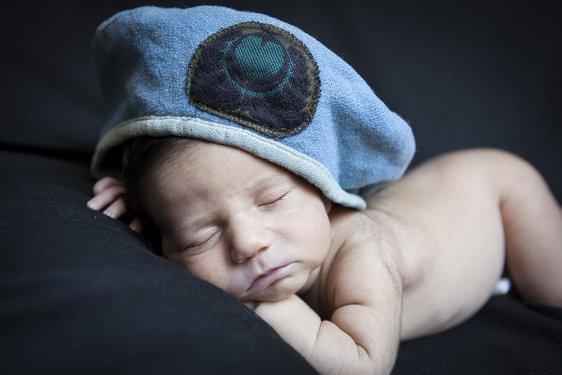 Pozlarıyla modellere taş çıkardılar