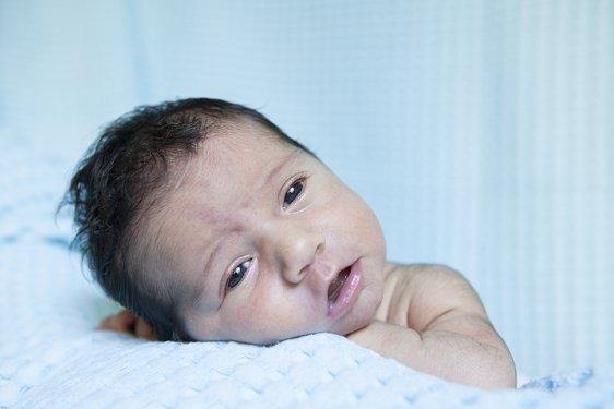 Pozlarıyla modellere taş çıkardılar