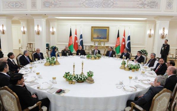 Türkiye-Afganistan-Pakistan üçlü zirve toplantısı