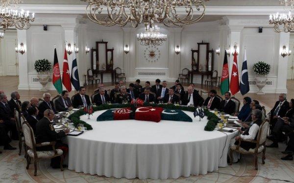 Türkiye-Afganistan-Pakistan üçlü zirve toplantısı