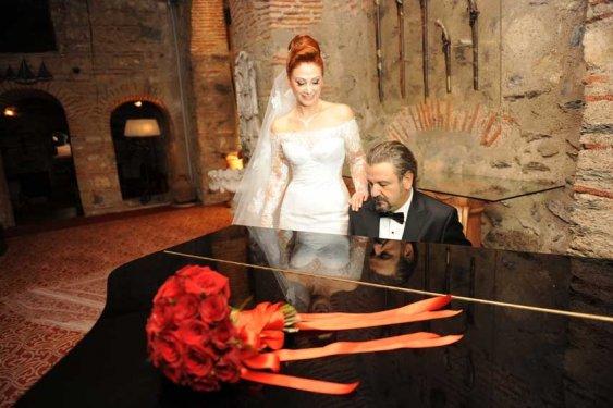 Yüksel Aytuğ'un düğününden çok özel fotoğraflar