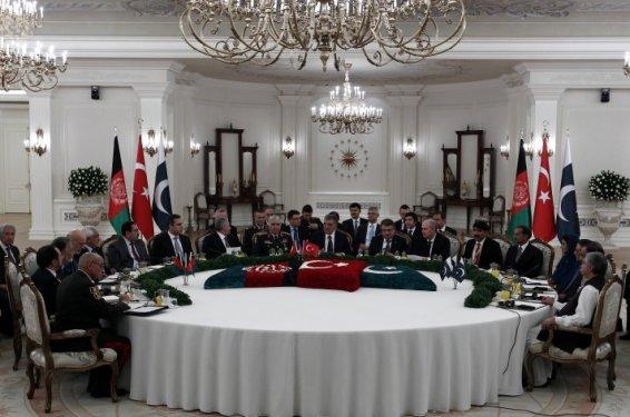 Türkiye-Afganistan-Pakistan üçlü zirve toplantısı