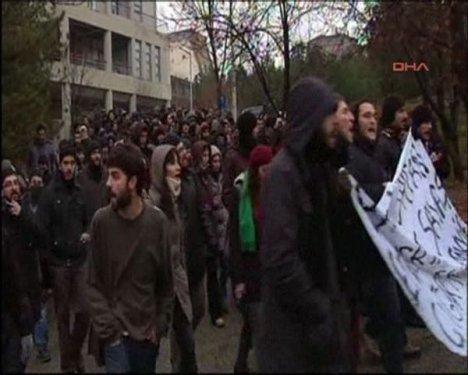 ODTÜ'de Başbakan Erdoğan'a protesto 