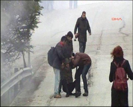 ODTÜ'de Başbakan Erdoğan'a protesto 