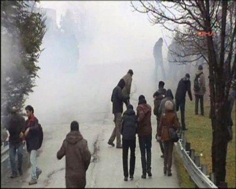 ODTÜ'de Başbakan Erdoğan'a protesto 