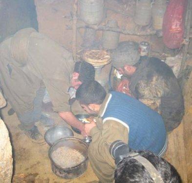 Yakalanan PKK'lının üzerinden çıkan fotoğraflar