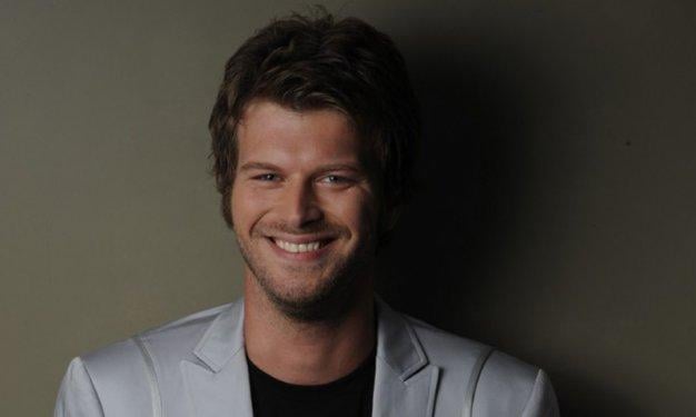 En güzel gülen ünlüler