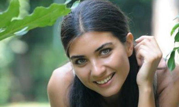 En güzel gülen ünlüler