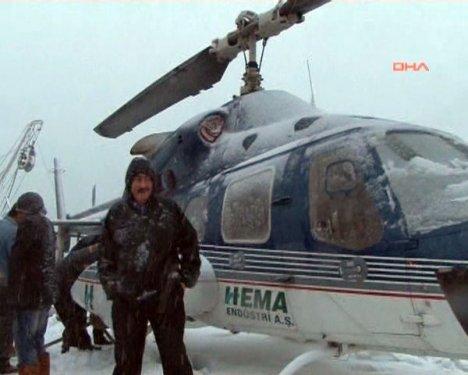 Sarıyer'de helikopter kaldırıma zorunlu iniş yaptı